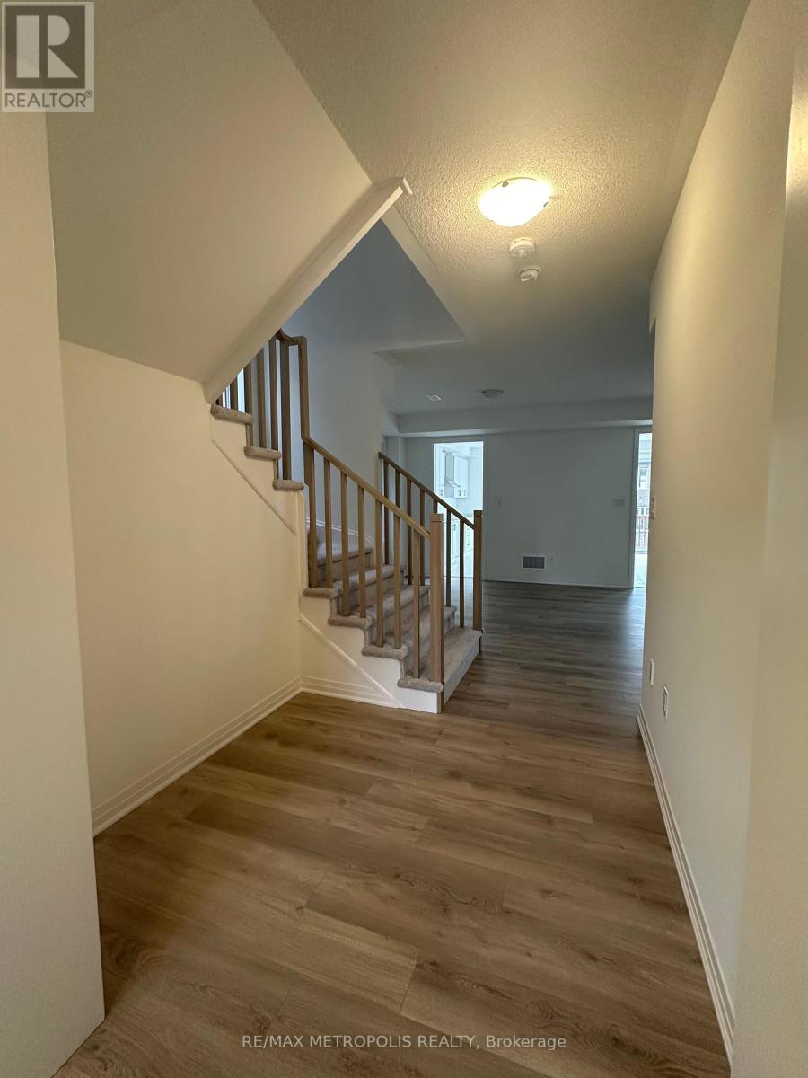 #MAIN -34 COPPERHILL HTS, #Main