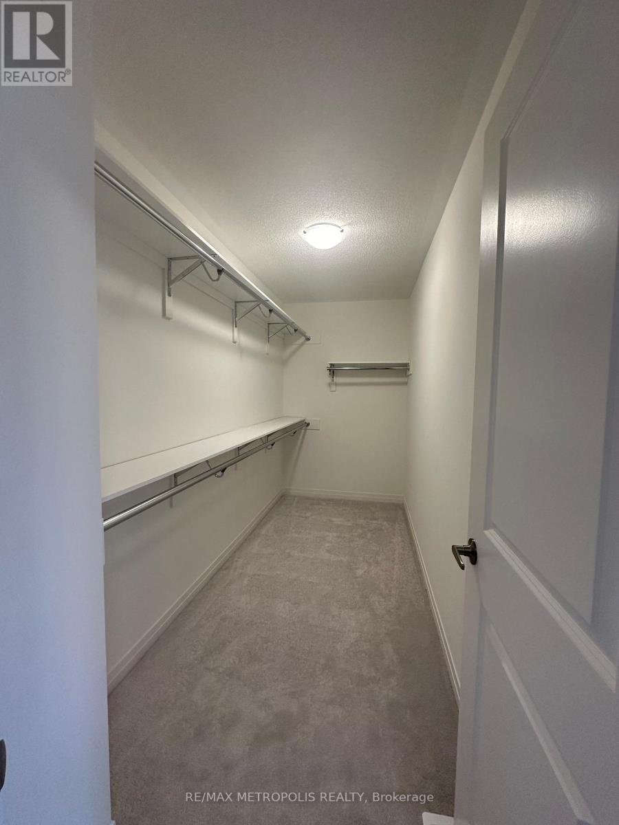 #MAIN -34 COPPERHILL HTS, #Main