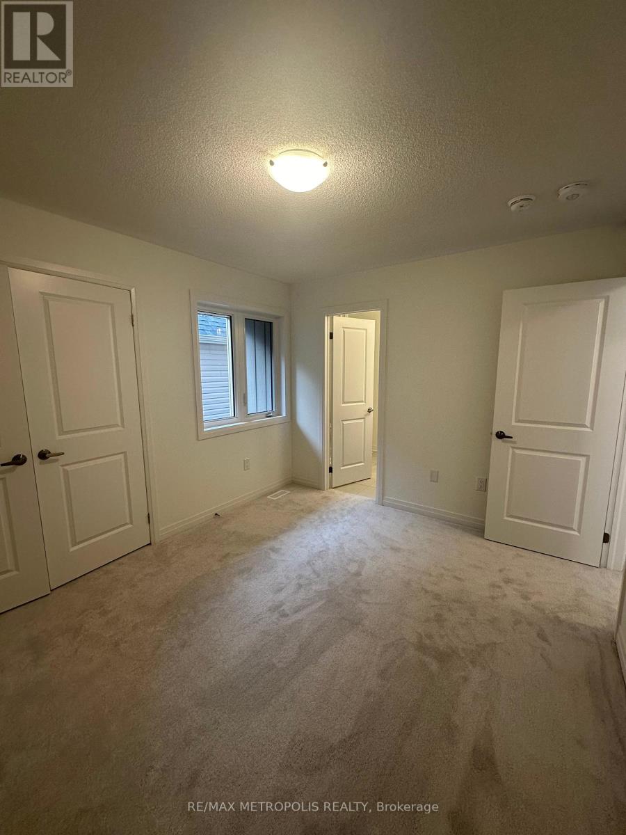 #MAIN -34 COPPERHILL HTS, #Main