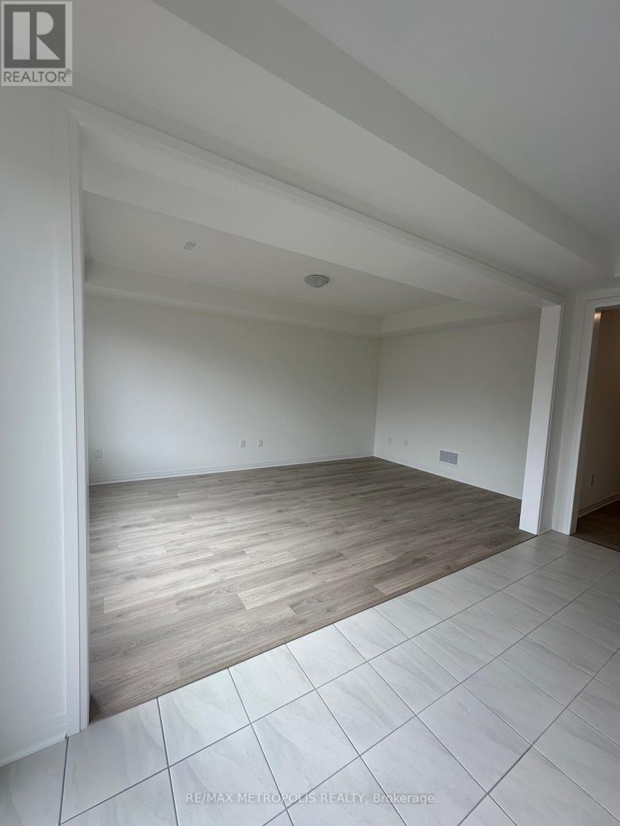 #MAIN -34 COPPERHILL HTS, #Main