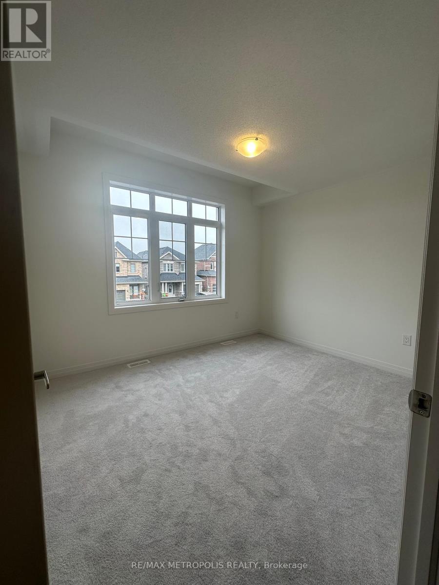 #MAIN -34 COPPERHILL HTS, #Main