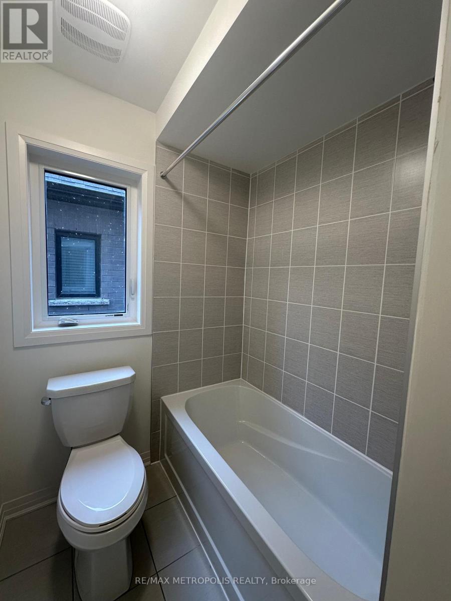 #MAIN -34 COPPERHILL HTS, #Main