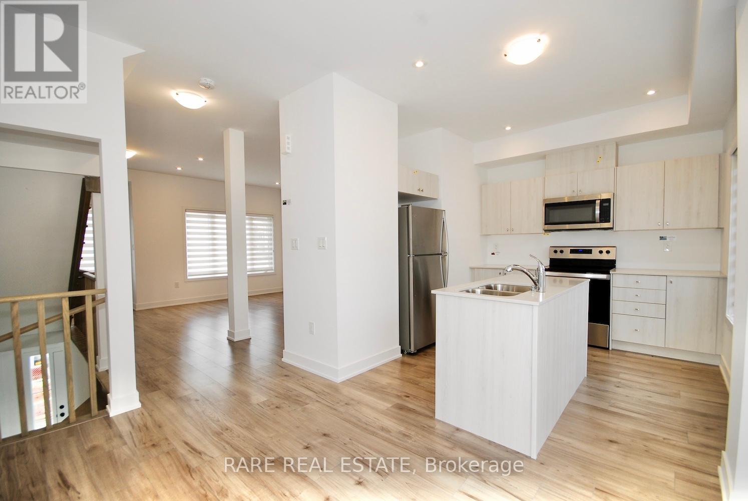 5 PUMPKIN CORNER CRES