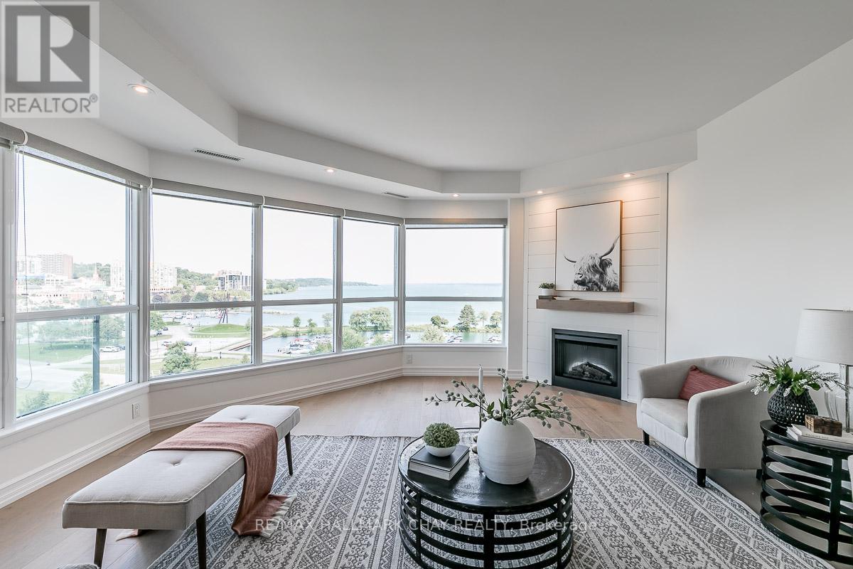 #801 -6 TORONTO ST, #801