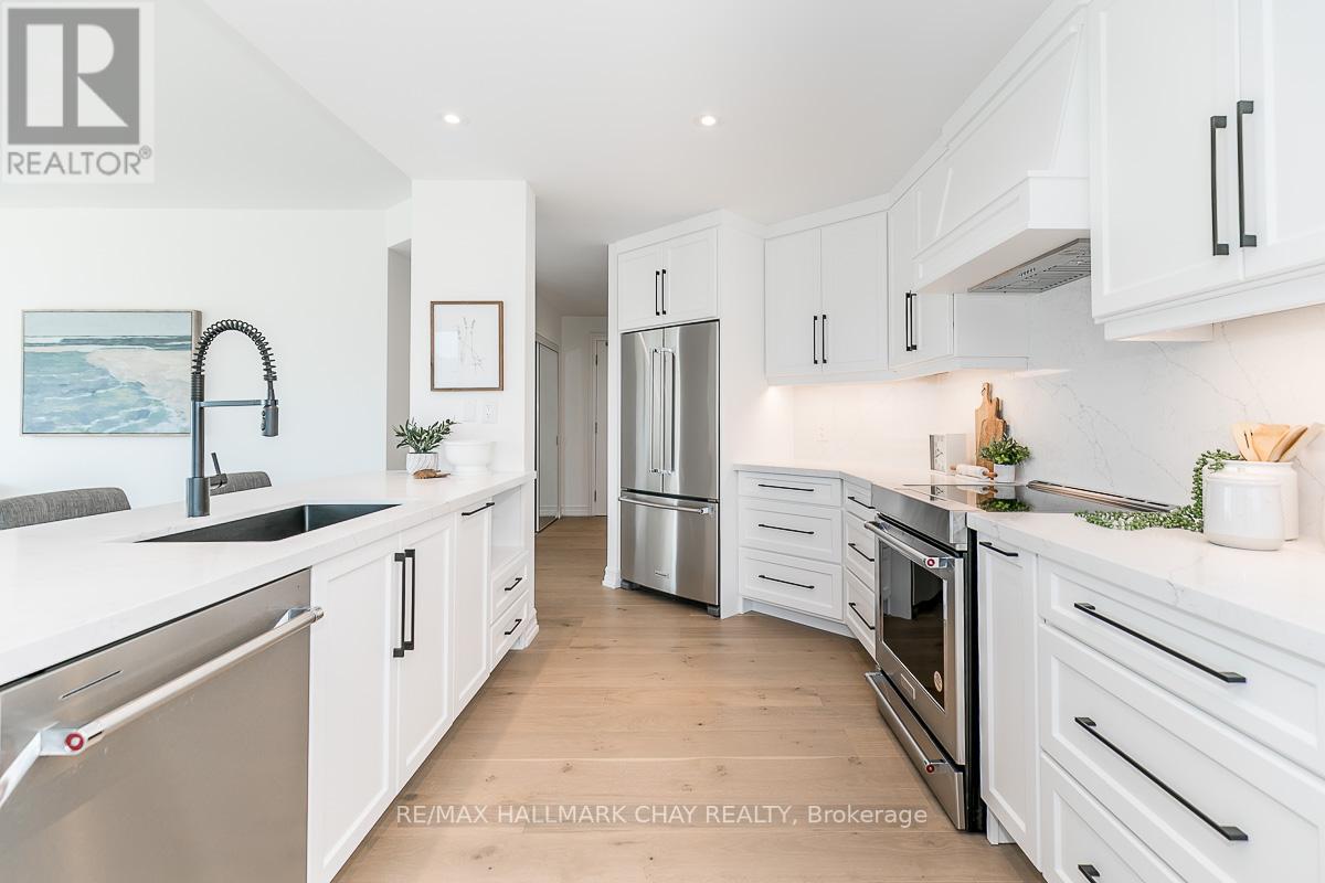 #801 -6 TORONTO ST, #801