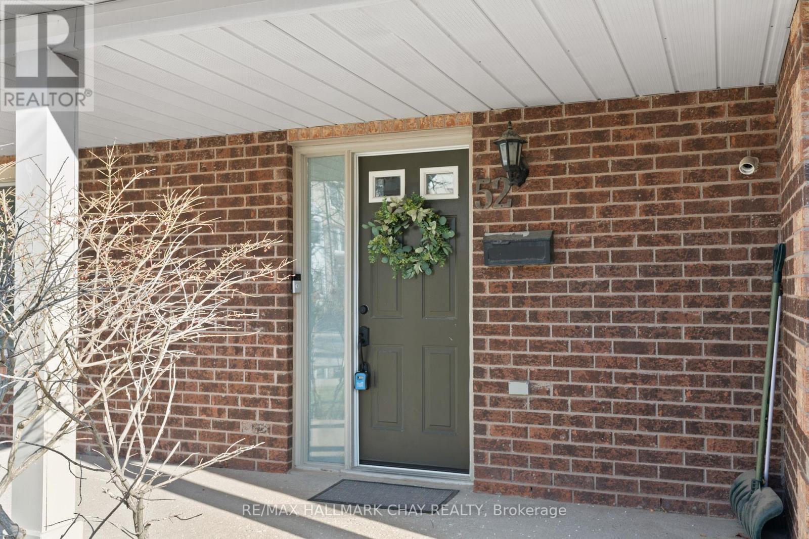 #52 -119 D'AMBROSIO DR, #52