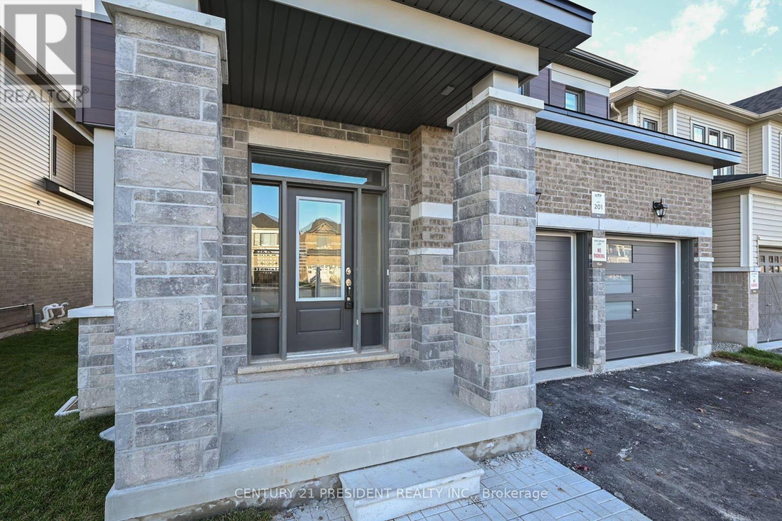 161 TERRY FOX DR