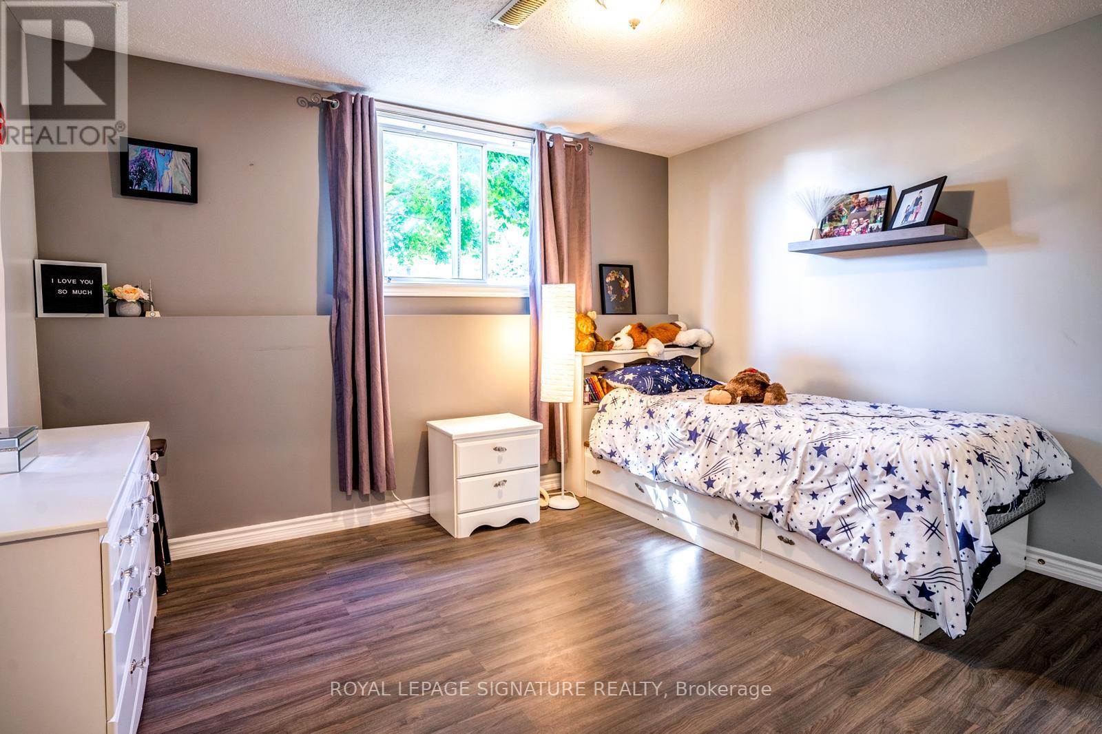 263 PRINGLE DR