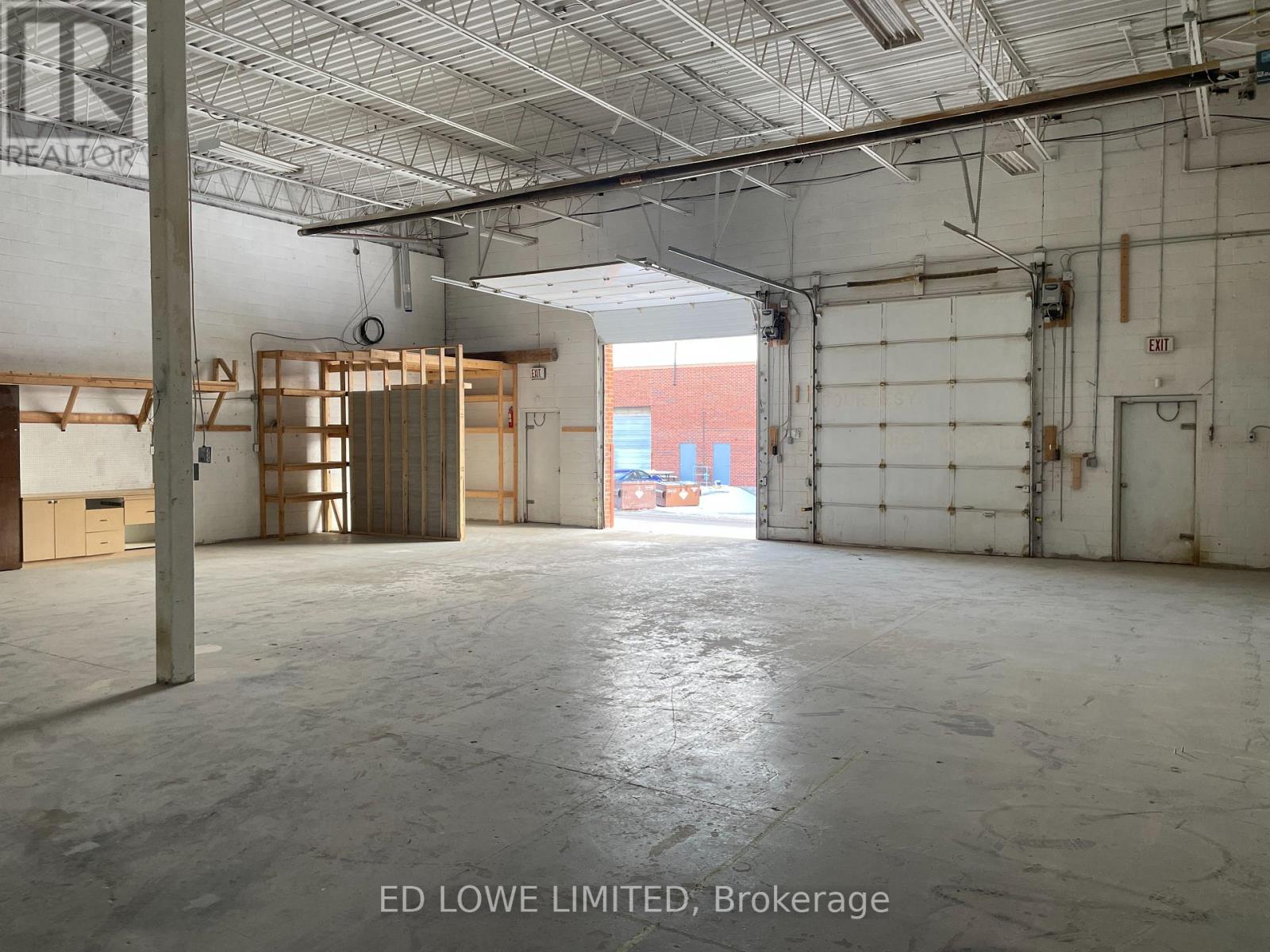#7-8 -110 SAUNDERS RD, #7-8