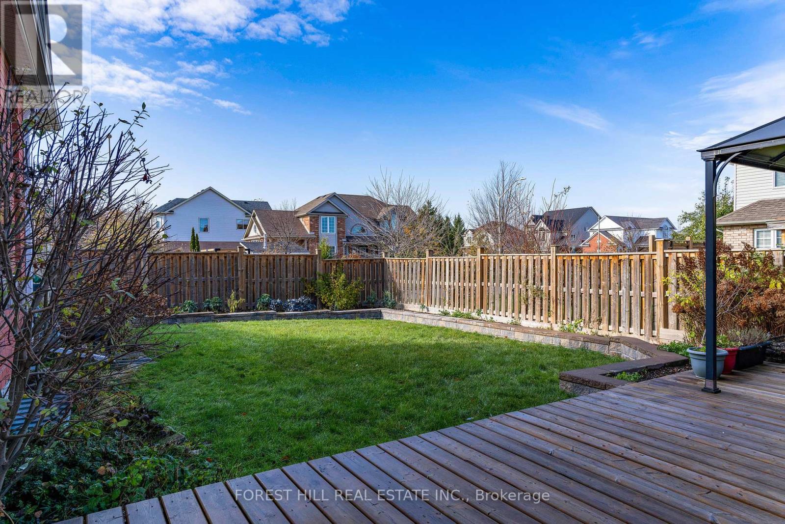 37 ALYSSA DR