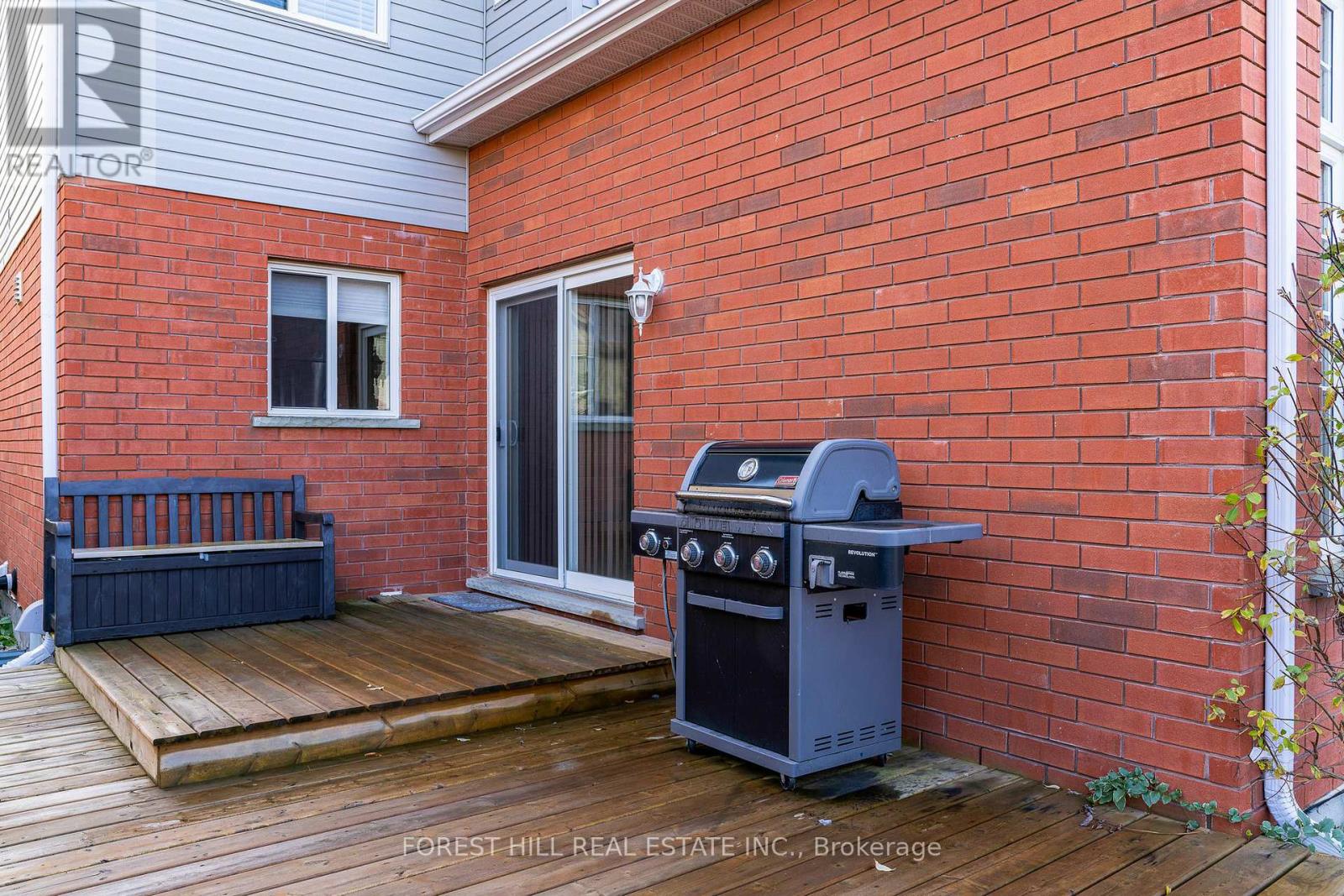 37 ALYSSA DR