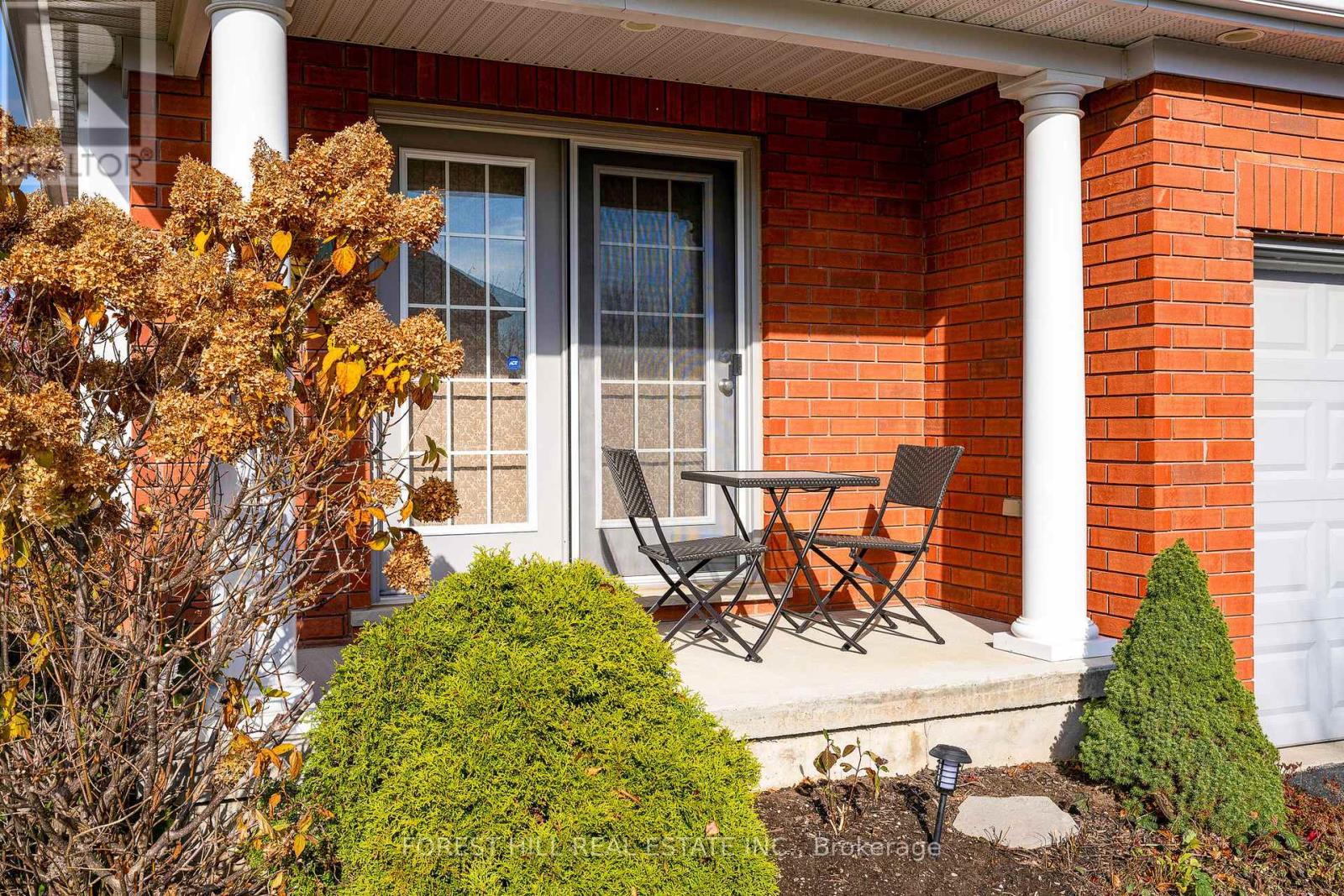 37 ALYSSA DR