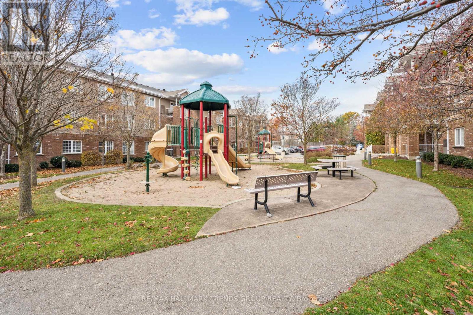 #16 -43 COULTER ST, #16