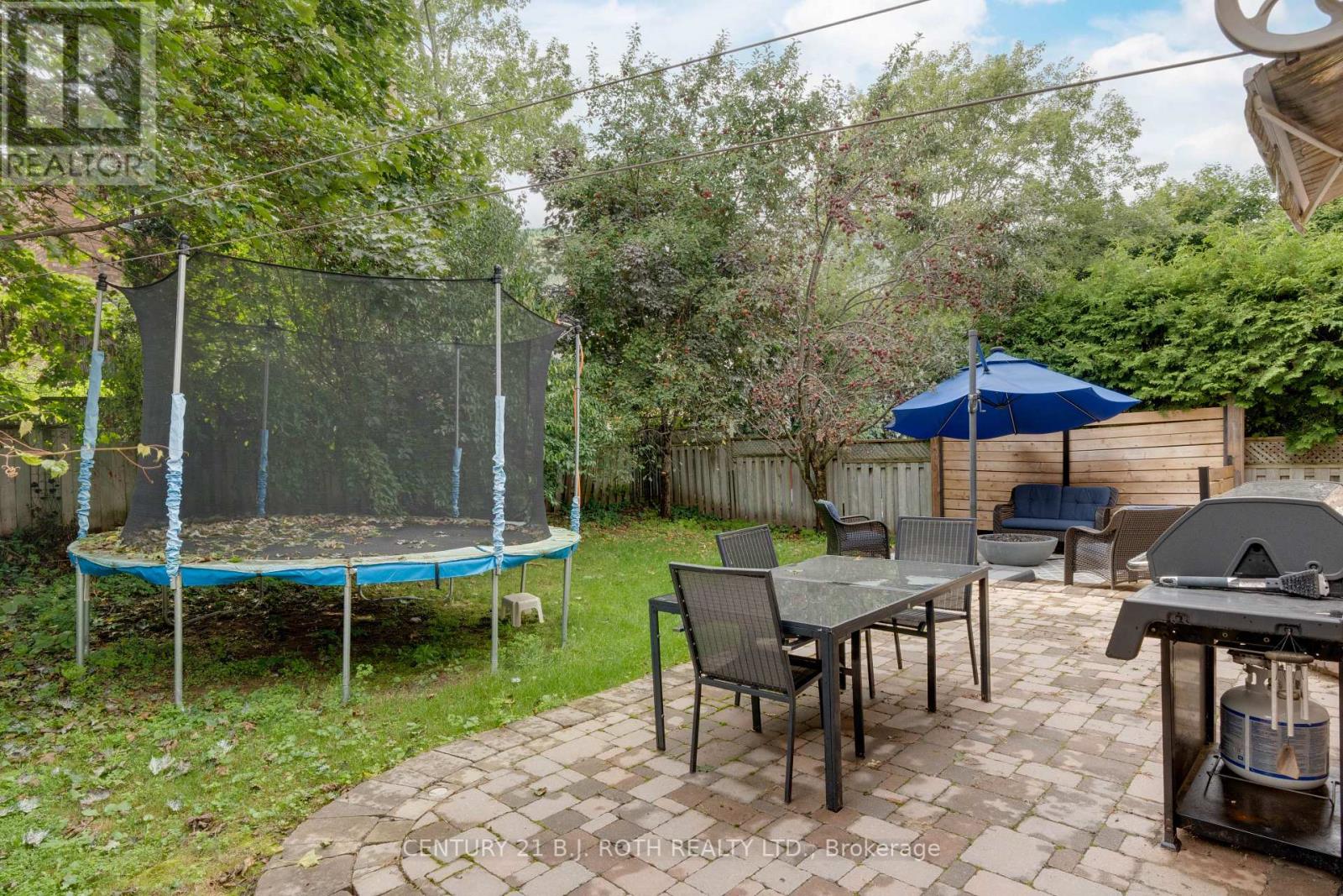 47 IRWIN DR