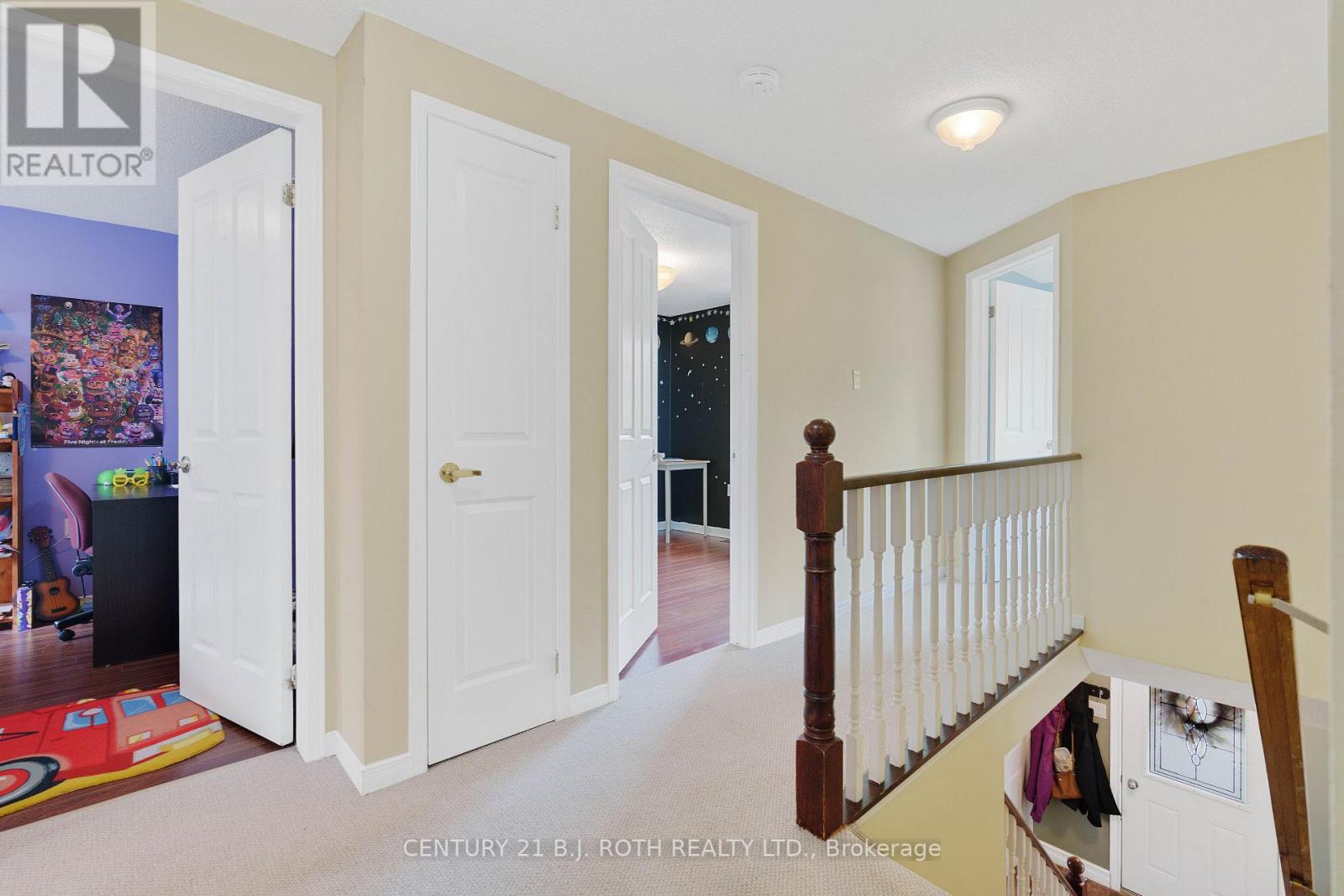 47 IRWIN DR