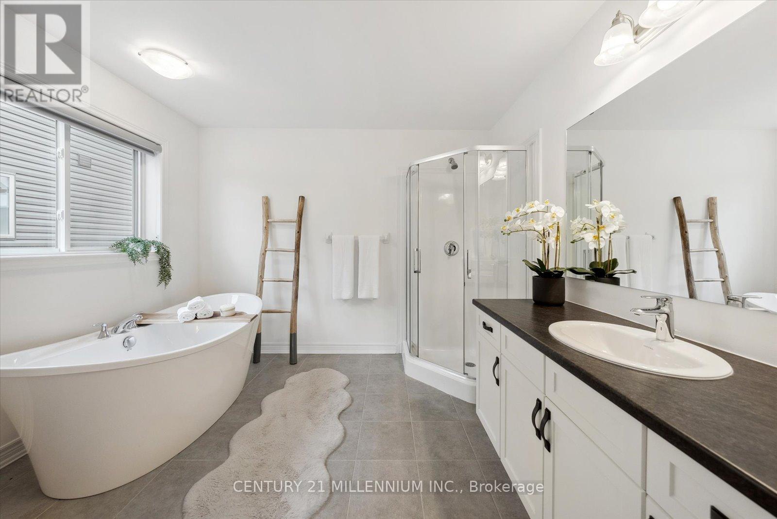 16 BASSETT ST