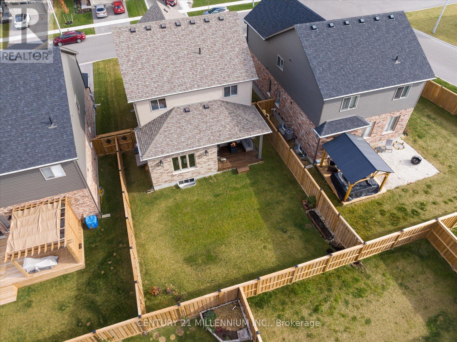 16 BASSETT ST