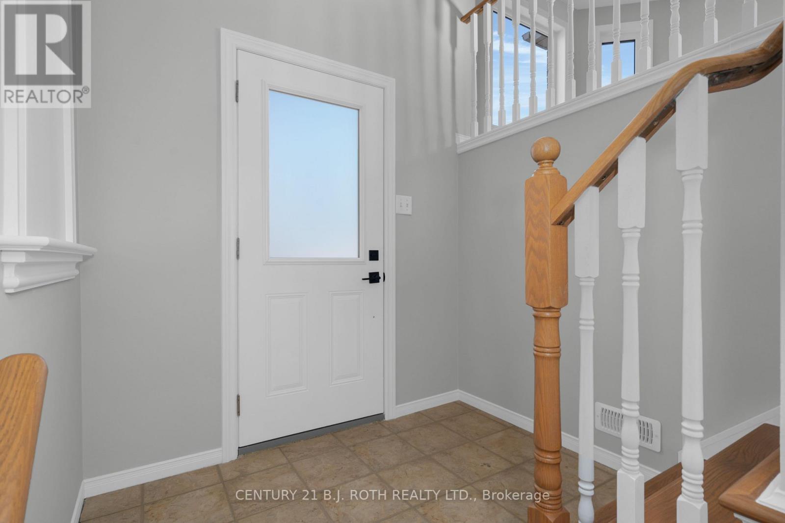 10 SELKIRK CRES