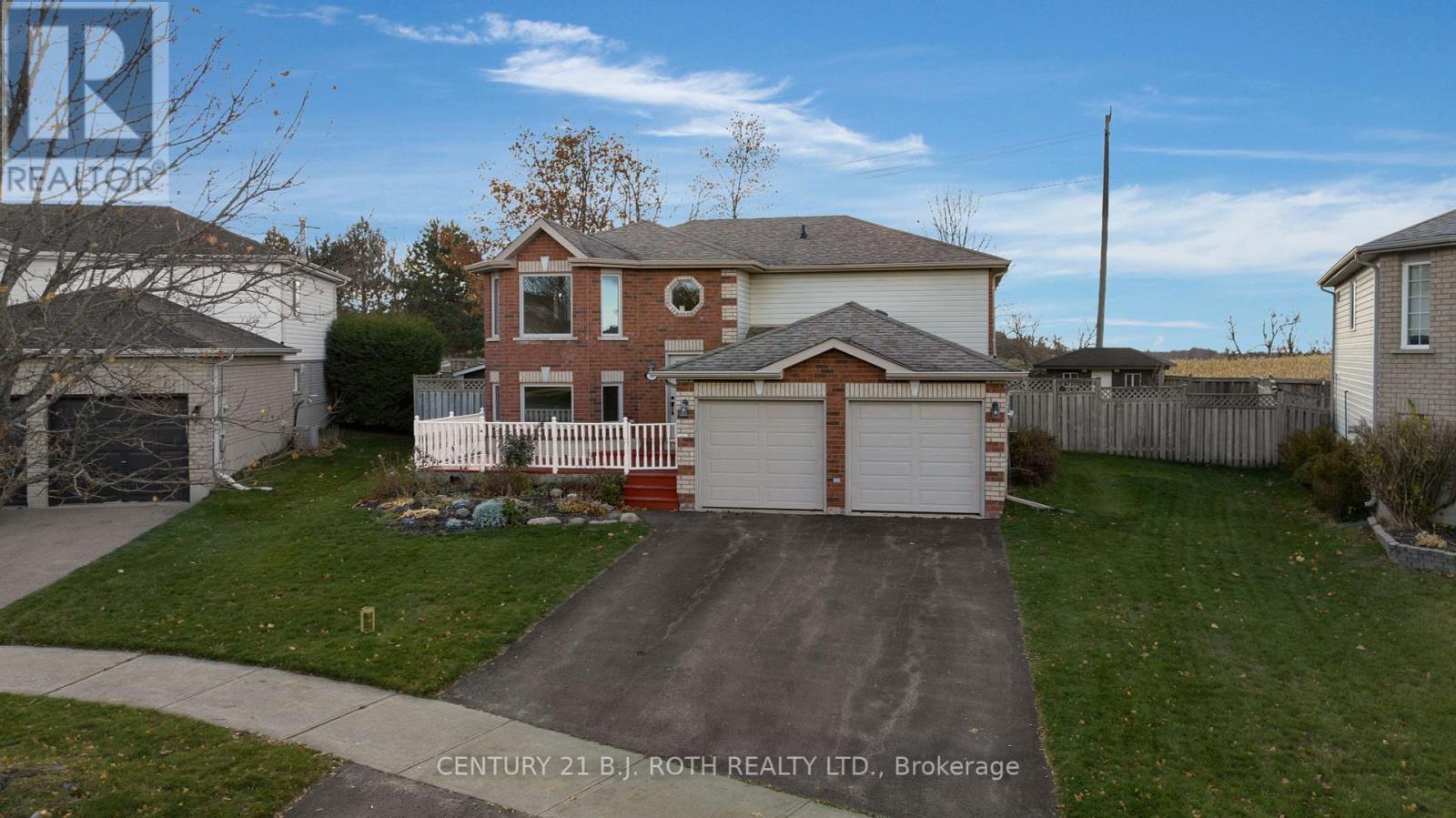 10 SELKIRK CRES