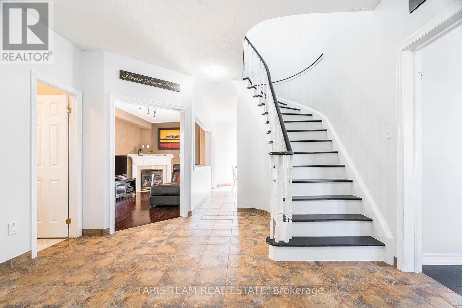 13 JESSICA DR