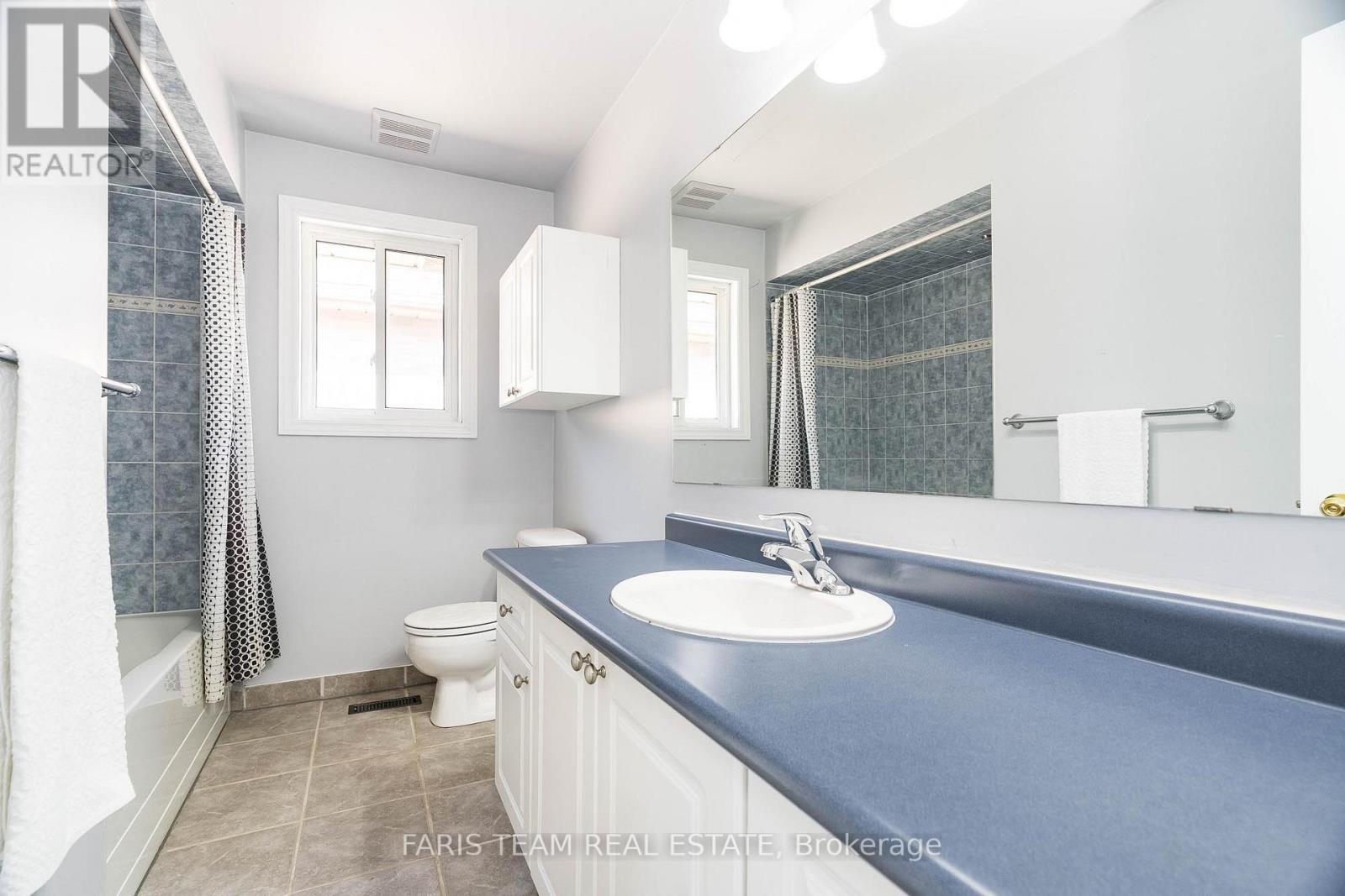 13 JESSICA DR