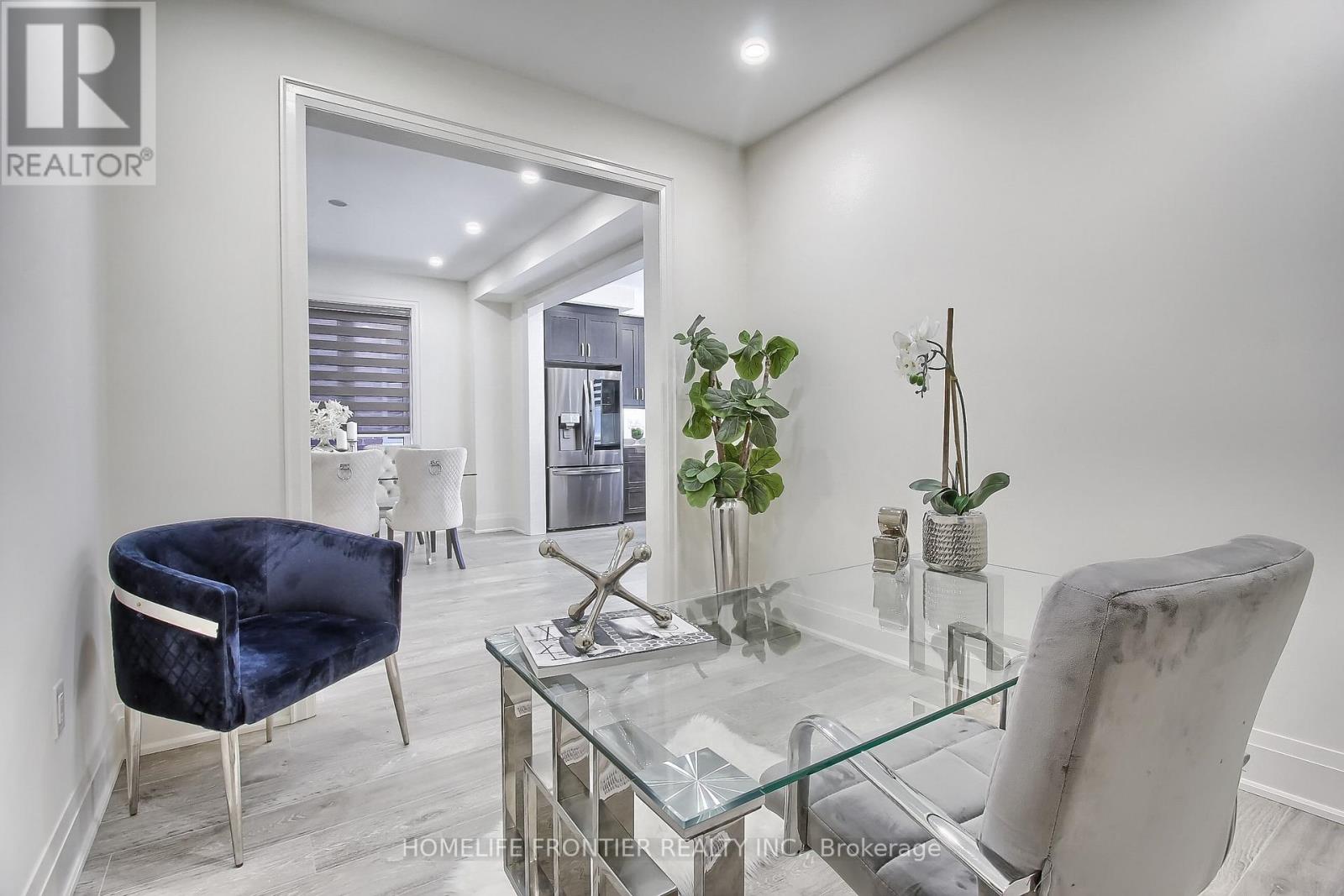 50 COPPERHILL HTS
