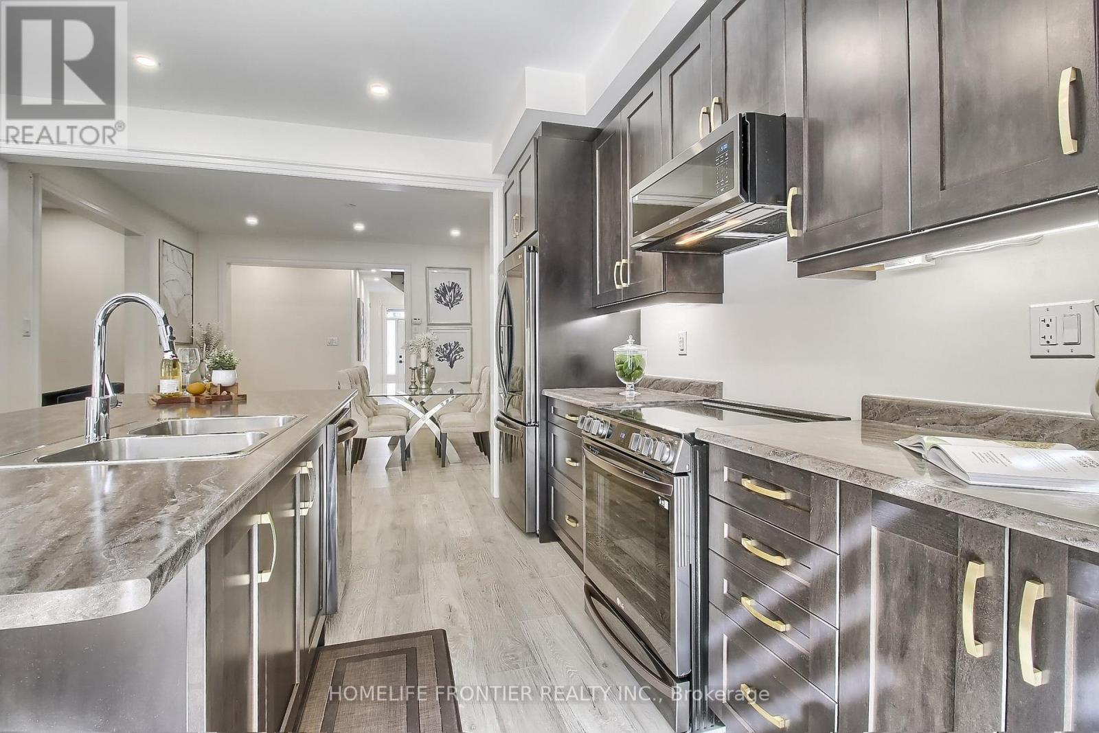 50 COPPERHILL HTS