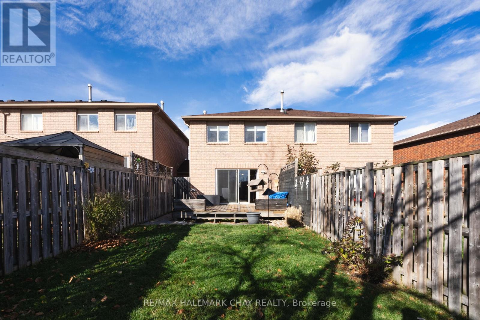 39 LION'S GATE BLVD