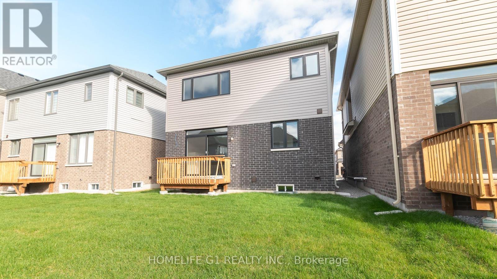 151 TERRY FOX DR