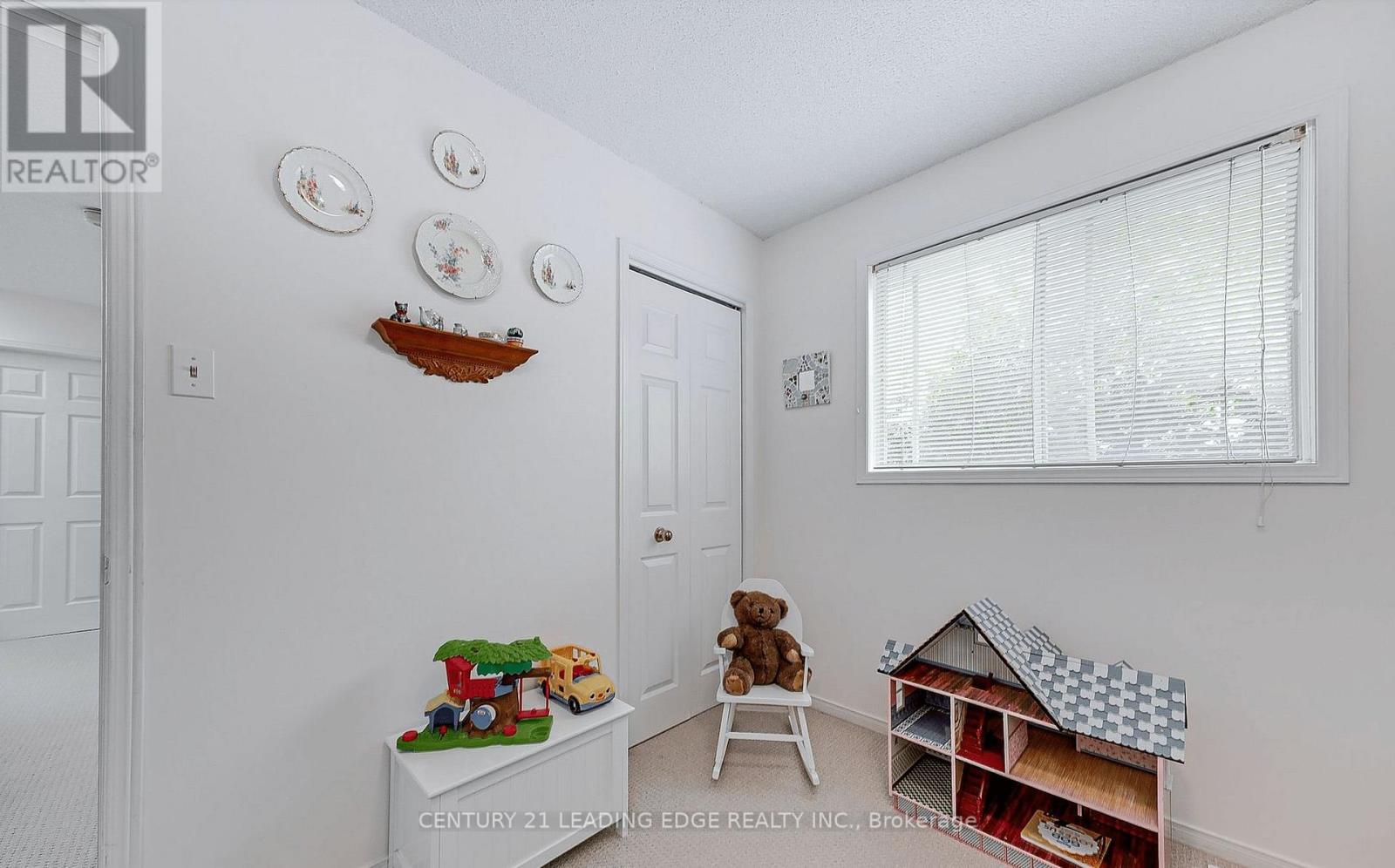 5 RICHLER CRES
