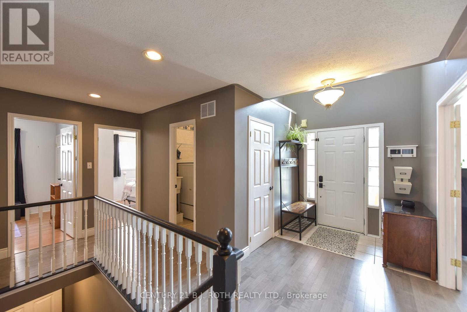 3166 MONARCH DR