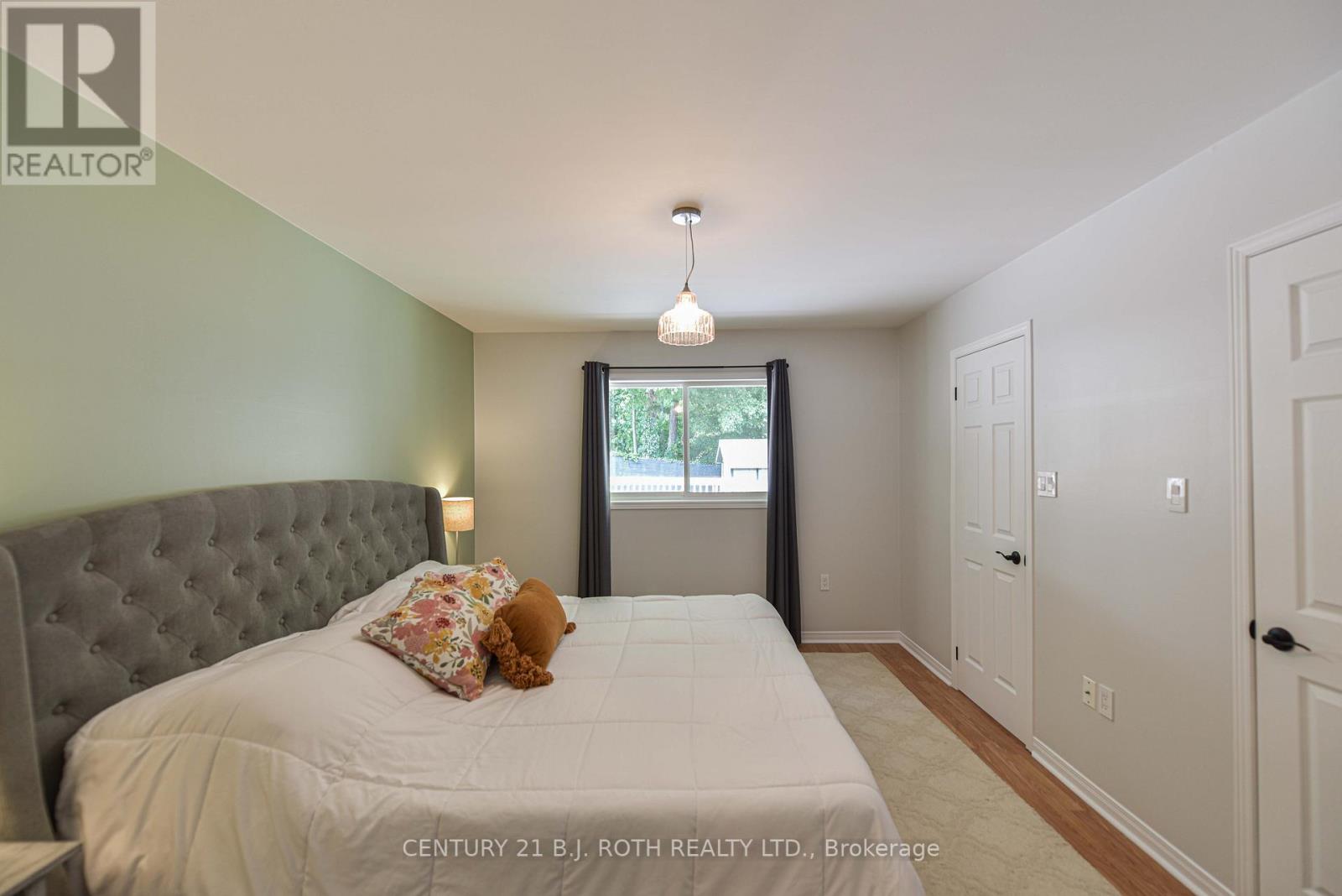 3166 MONARCH DR