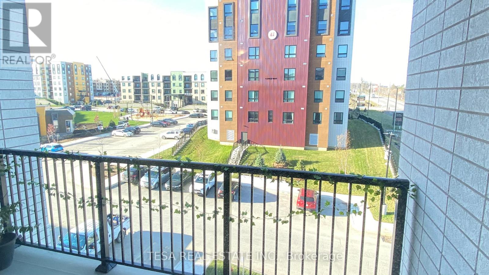 #313 -1 CHEF LANE W, #313