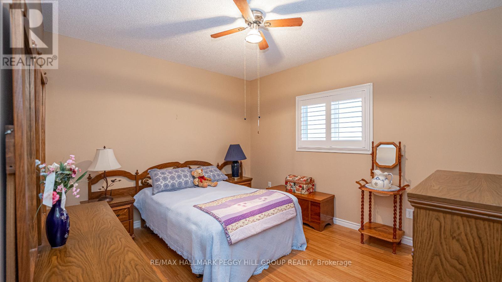 102 PENVILL TR