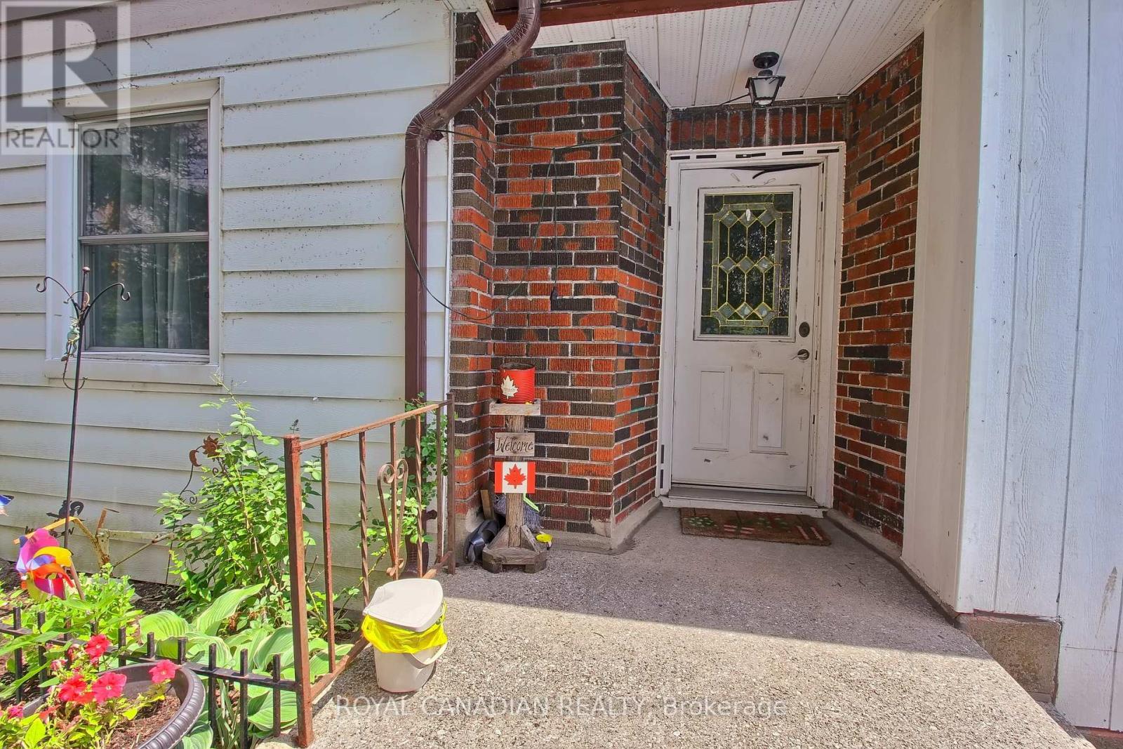 157 DUCKWORTH ST