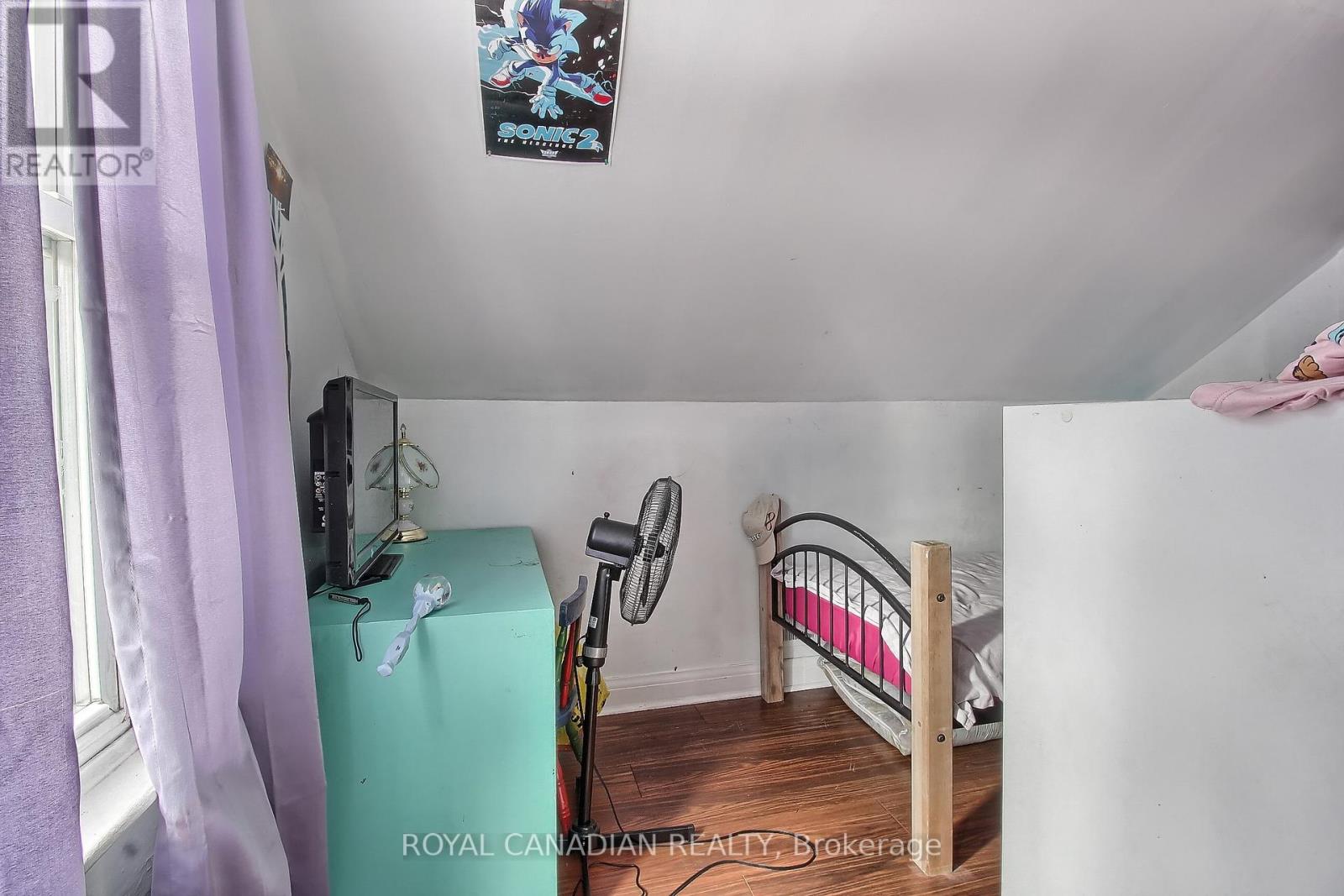 157 DUCKWORTH ST