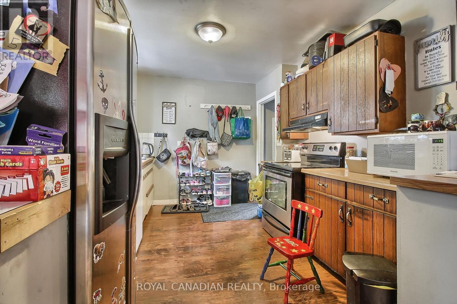 157 DUCKWORTH ST