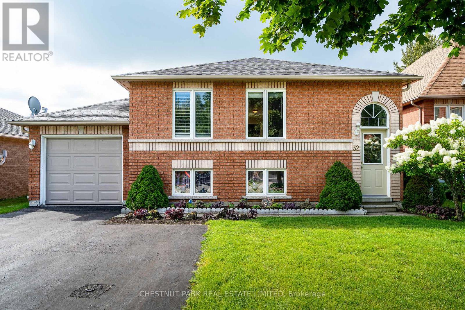 32 TELFER RD