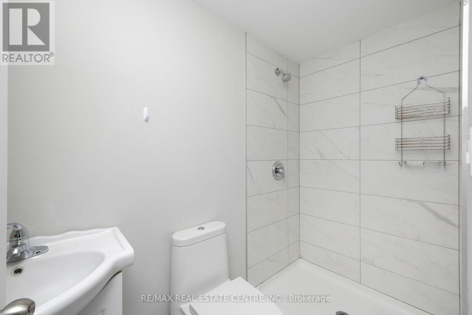 124 LAIDLAW DR