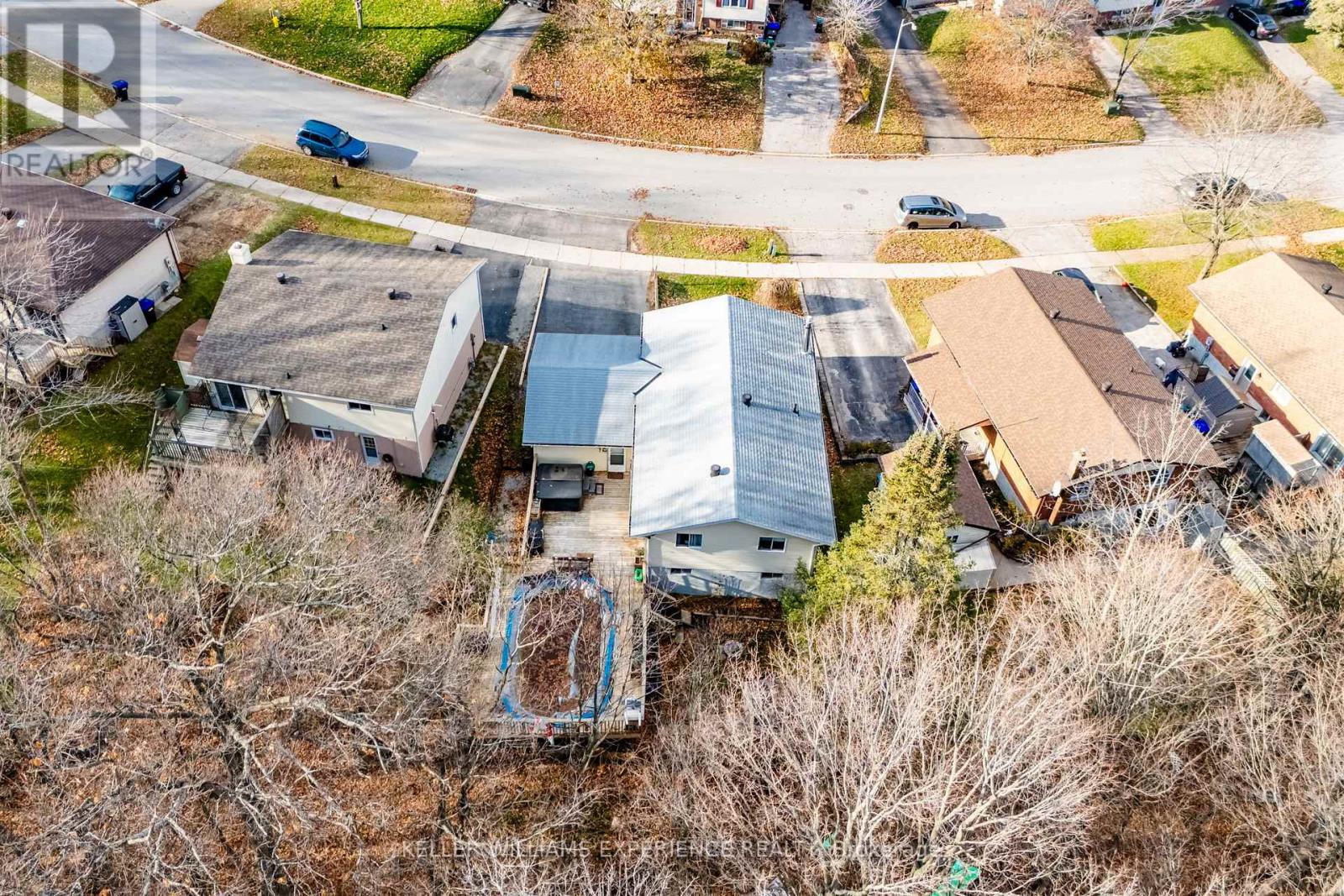 838 BIRCHWOOD DR
