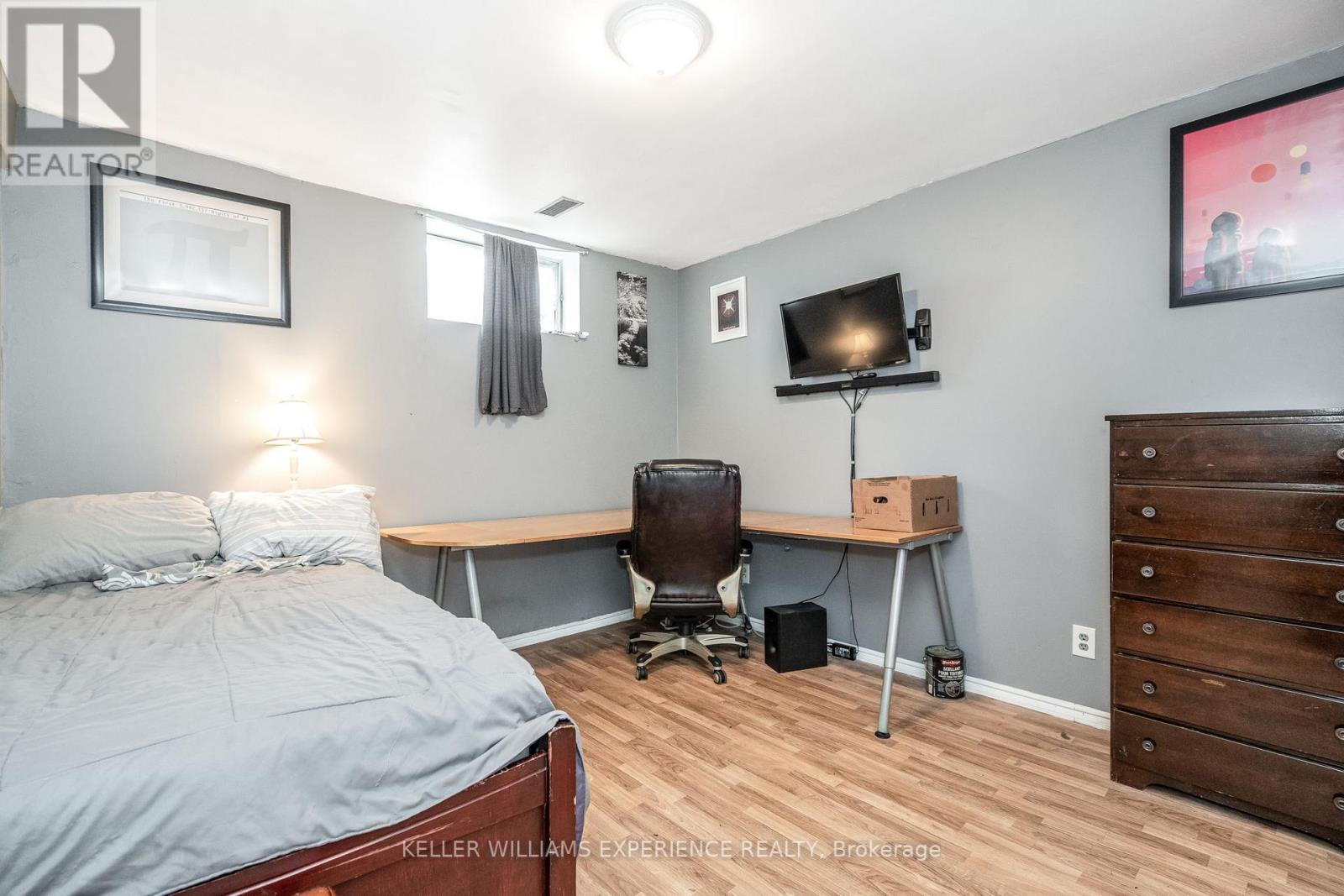 838 BIRCHWOOD DR