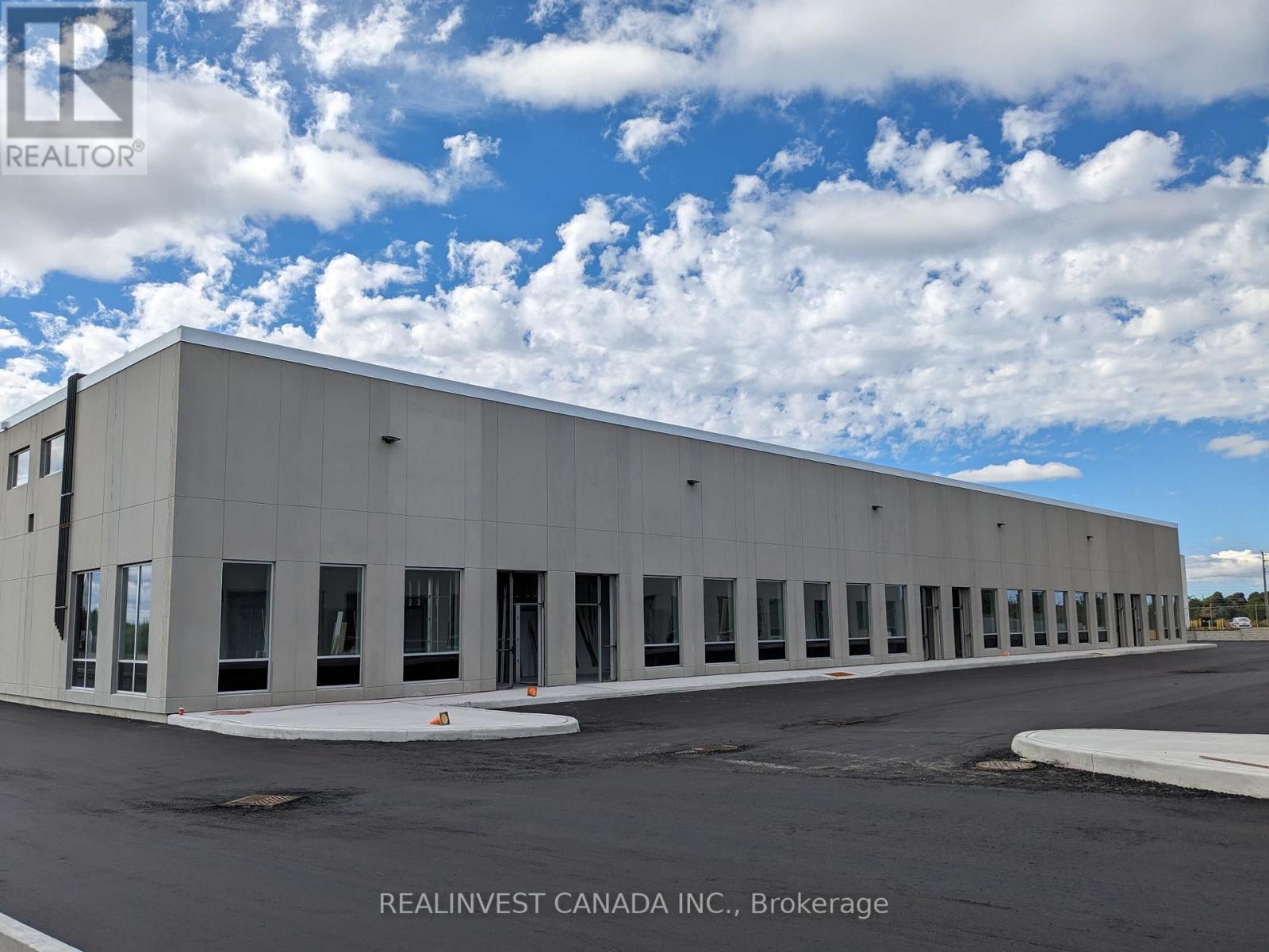 #4 -241 KING ST, #4