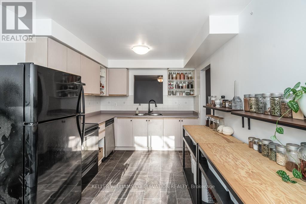 210 DYER DR