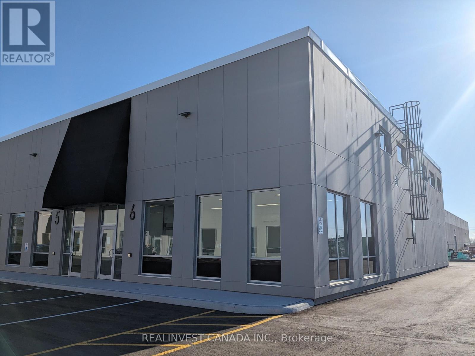 #6 -241 KING ST, #6