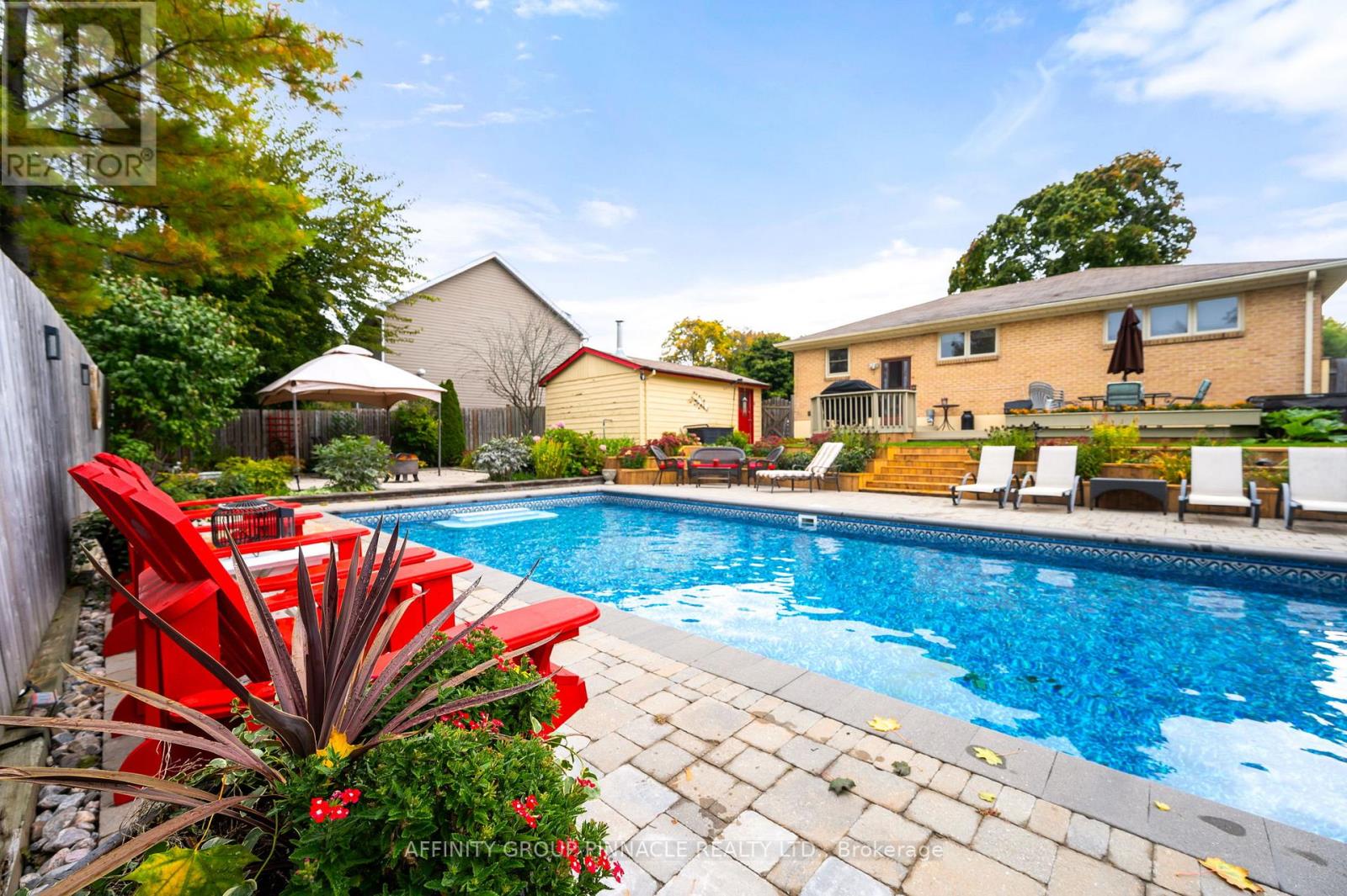 59 OAKLEY PARK SQ