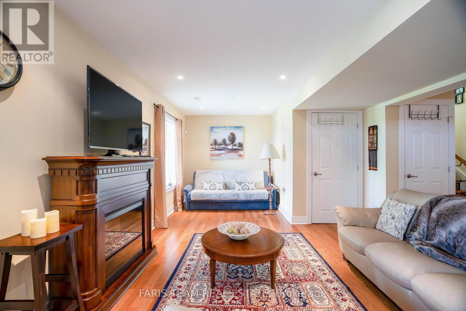 52 DRUMMOND DR