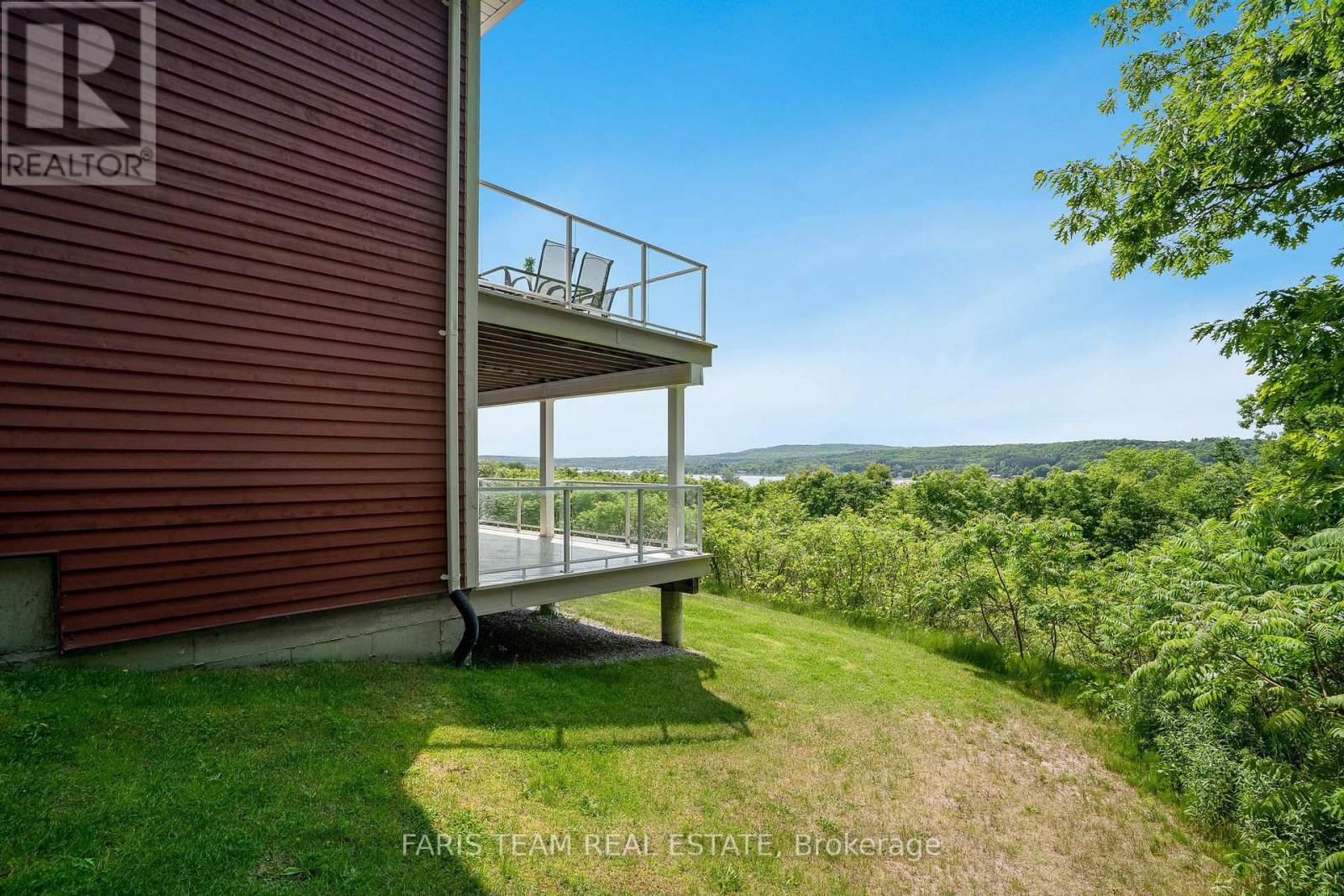 52 DRUMMOND DR