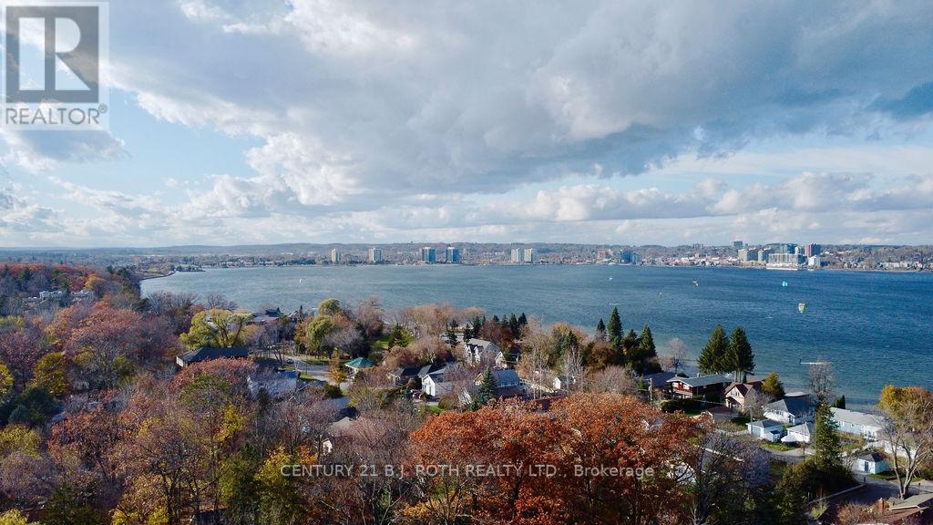 54 BRENNAN AVE