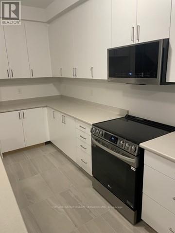 40 AUTUMN DR W