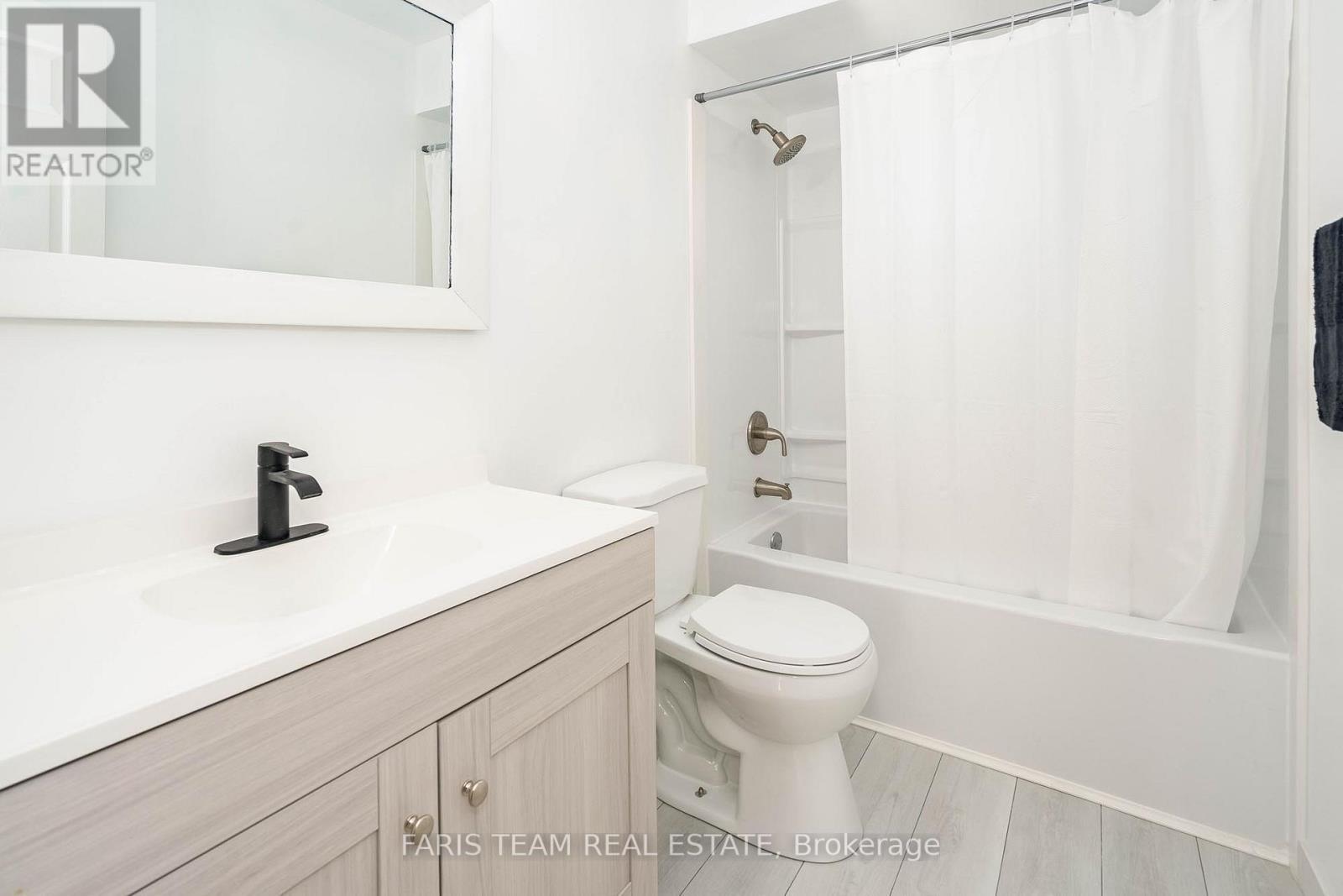54 ACORN CRES